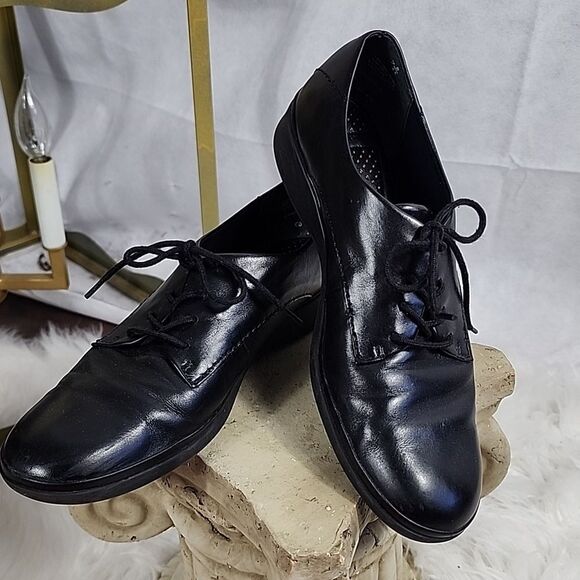 Easy Spirit Black Lace up Loafers Size 7 B/2A Leather Upper - Picture 1 of 11